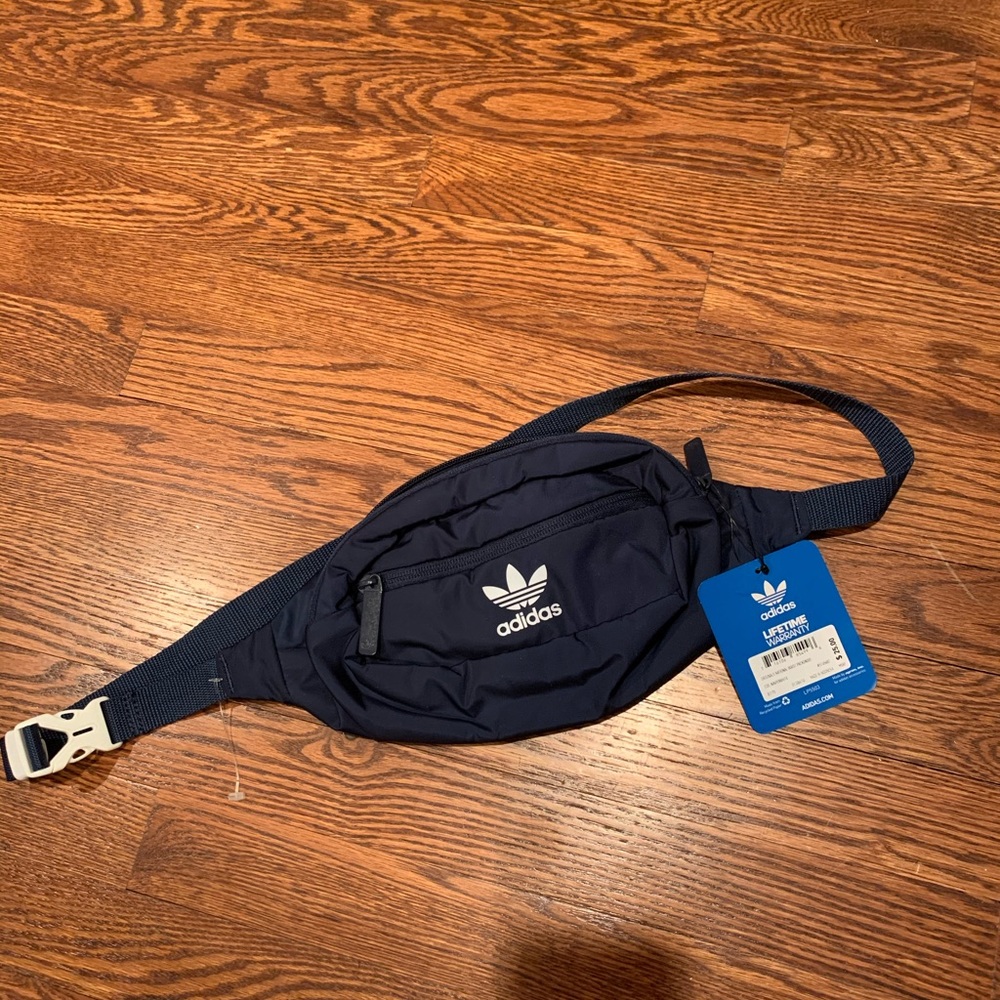 NWT women’s navy blue adidas Fanny pack